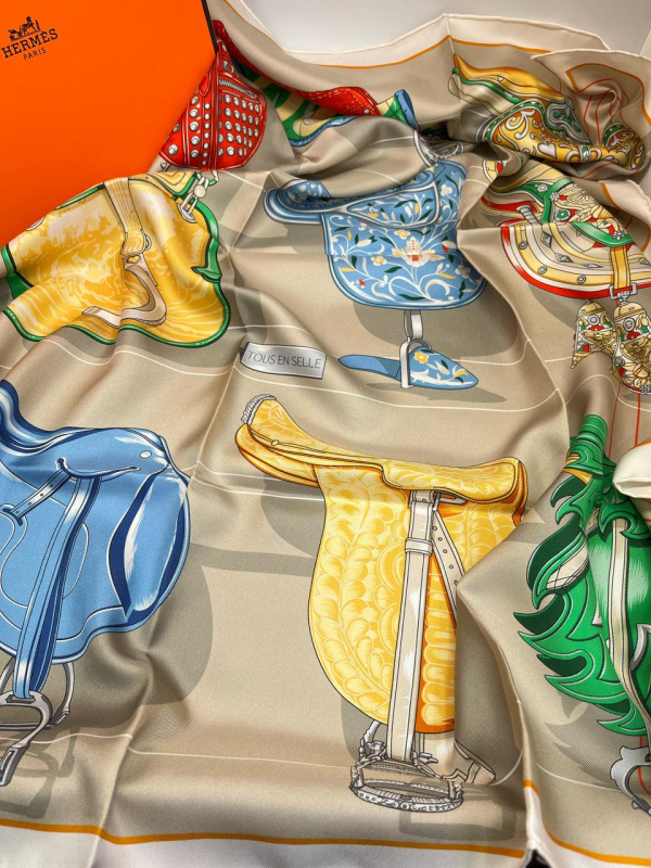 ПЛАТОК HERMES фото