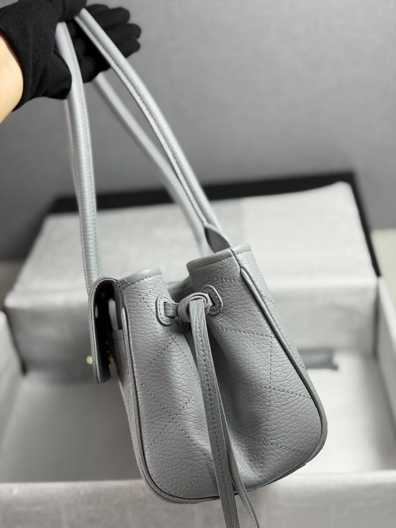 СУМКА CHANEL SMALL SHOPPING детальное фото