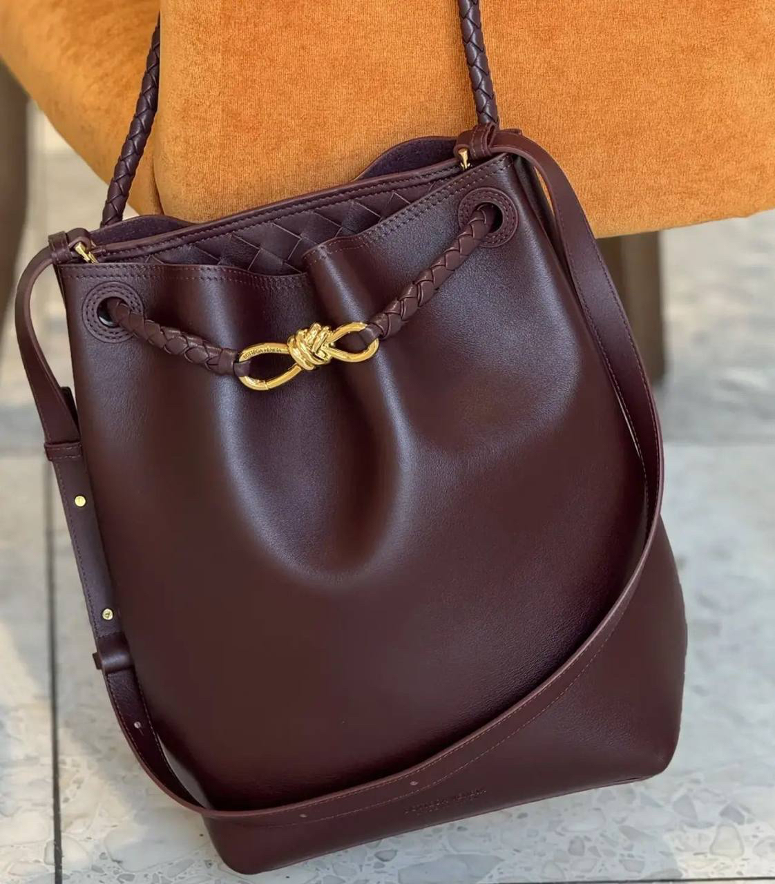 СУМКА BOTTEGA VENETA детальное фото