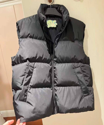 ЖИЛЕТ PRADA фото