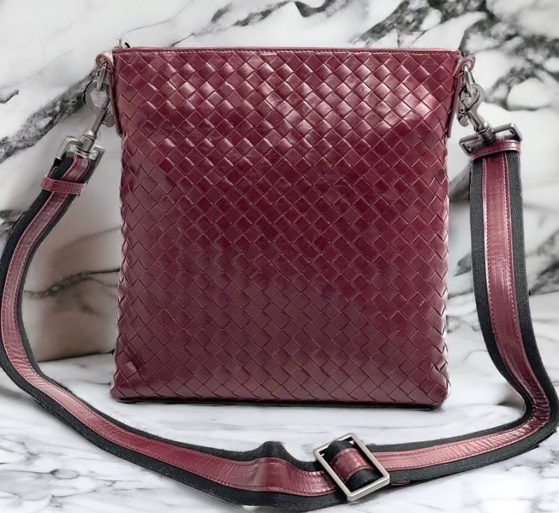 МУЖСКАЯ СУМКА МЕССЕНДЖЕР BOTTEGA VENETA фото