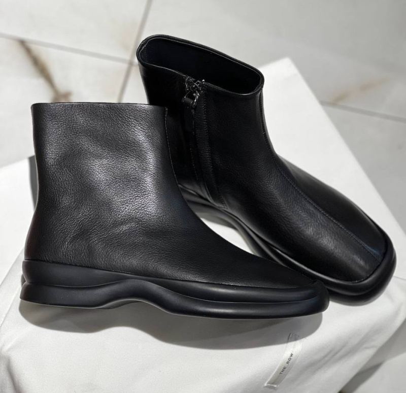 БОТИЛЬОНЫ THE ROW фото