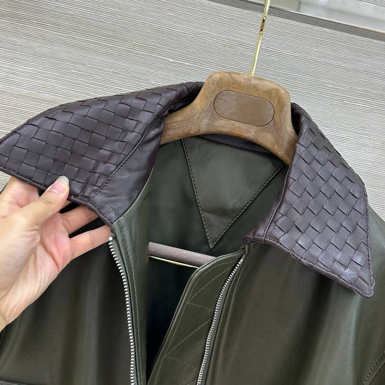 КУРТКА BOTTEGA VENETA детальное фото