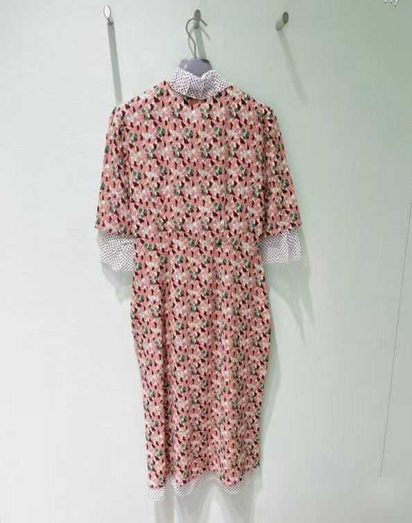 ПЛАТЬЕ PRADA детальное фото