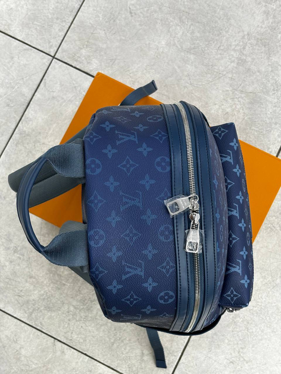 МУЖСКОЙ РЮКЗАК LOUIS VUITTON детальное фото