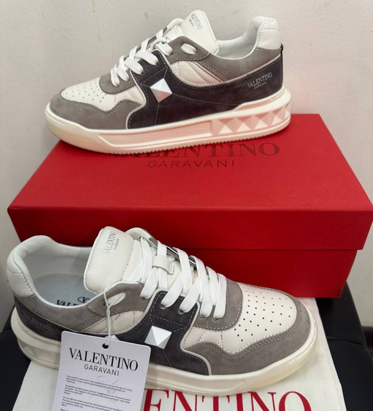 МУЖСКИЕ КРОССОВКИ VALENTINO фото
