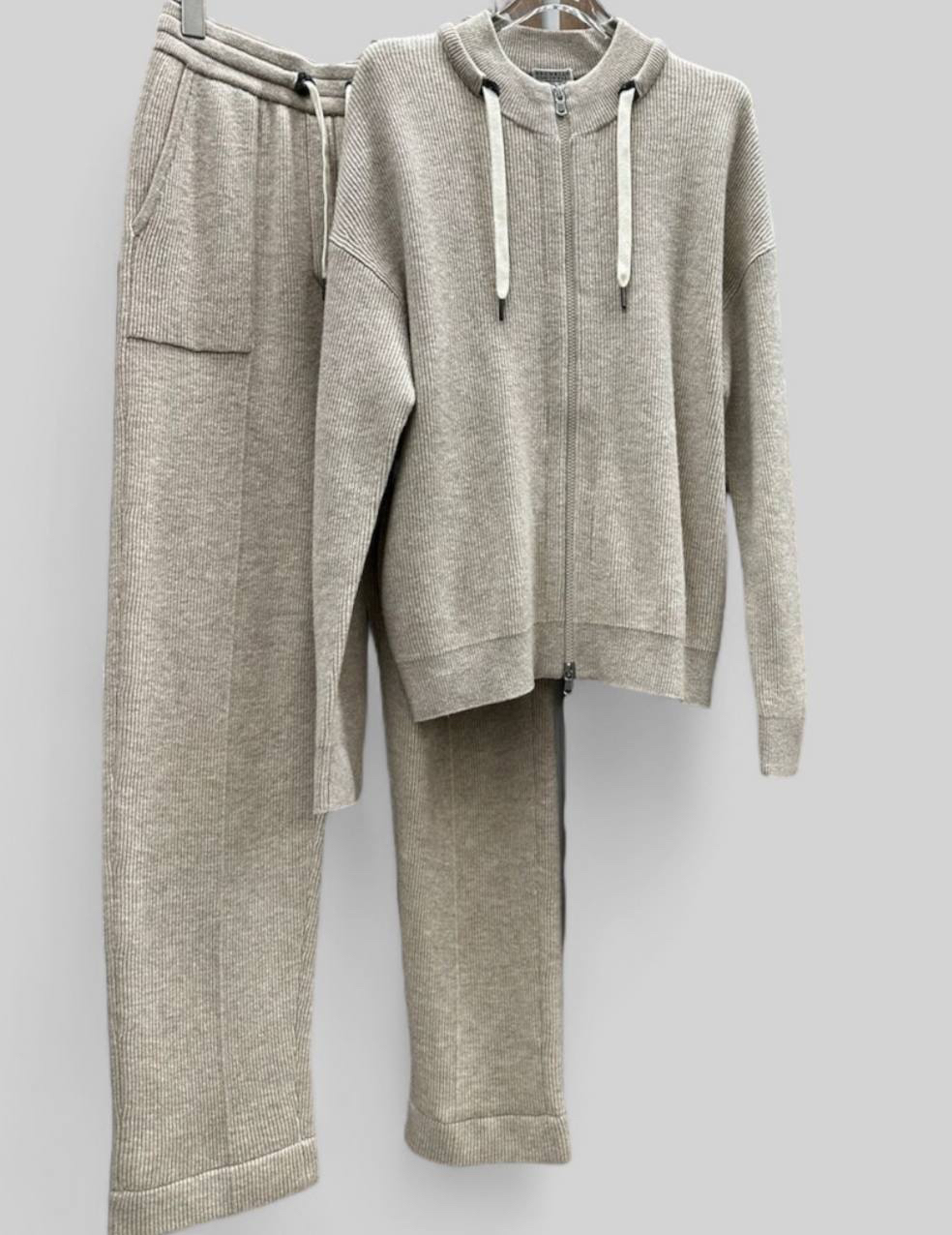 КОСТЮМ BRUNELLO CUCINELLI детальное фото