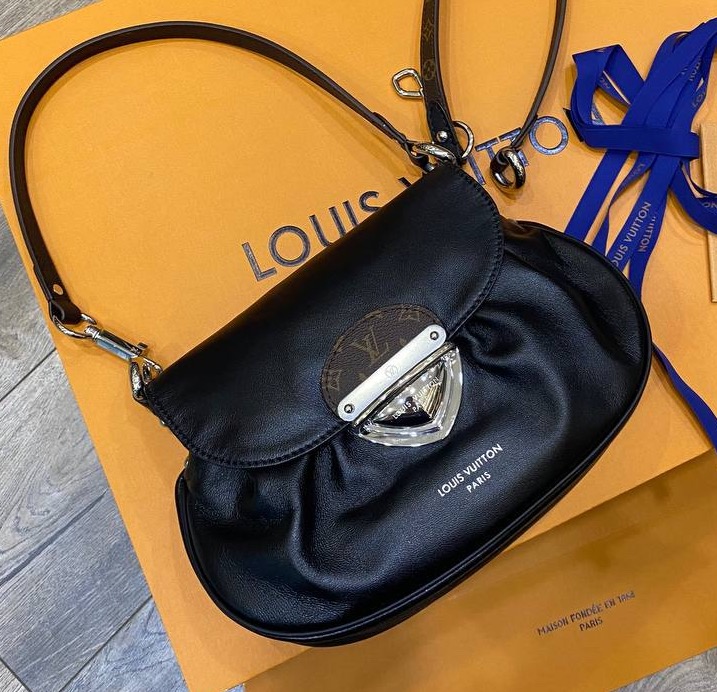 СУМКА LOUIS VUITTON фото