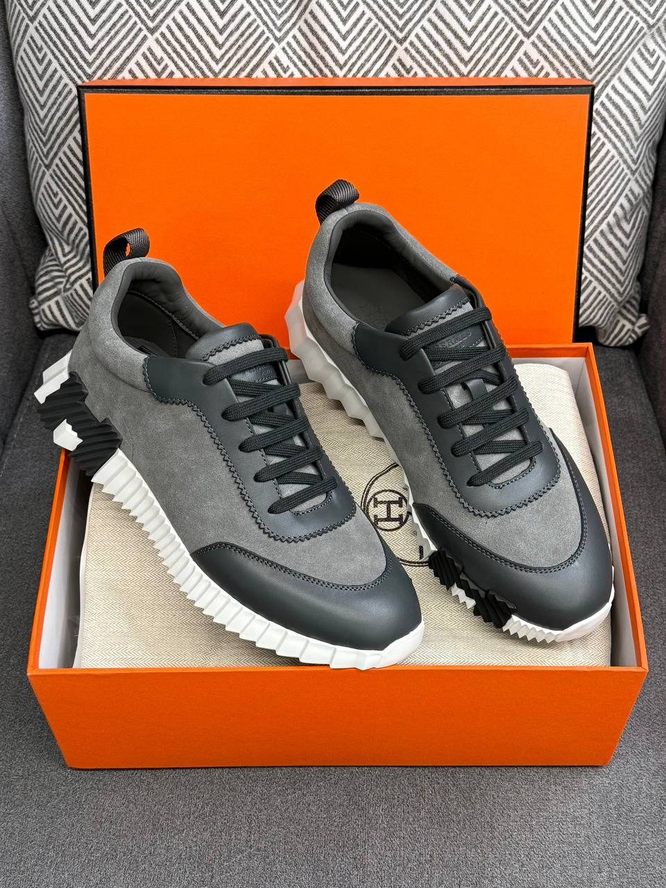 МУЖСКИЕ КРОССОВКИ HERMES детальное фото