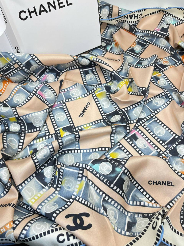 ПЛАТОК CHANEL фото