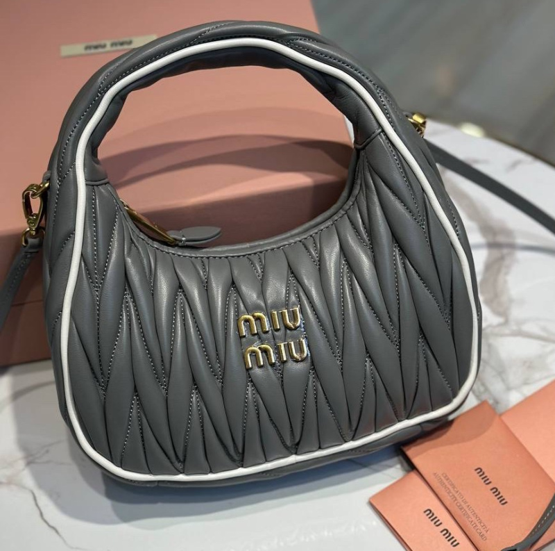 СУМКА MIU MIU WANDER фото