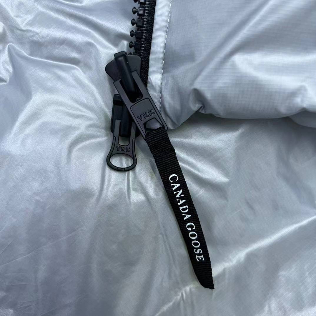 МУЖСКОЙ ПУХОВИК CANADA GOOSE детальное фото