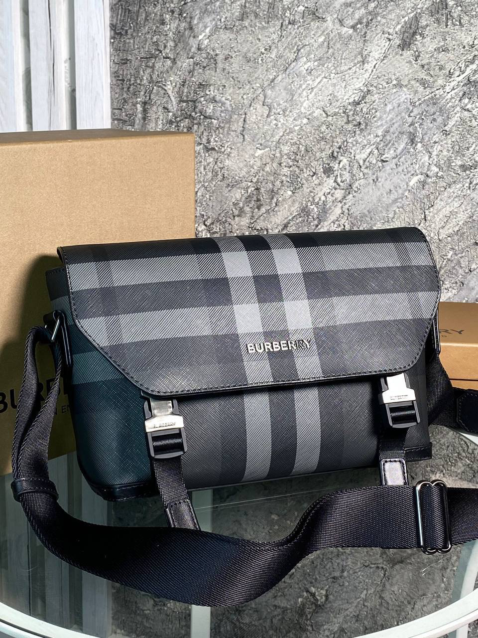 МУЖСКАЯ СУМКА МЕССЕНДЖЕР BURBERRY детальное фото