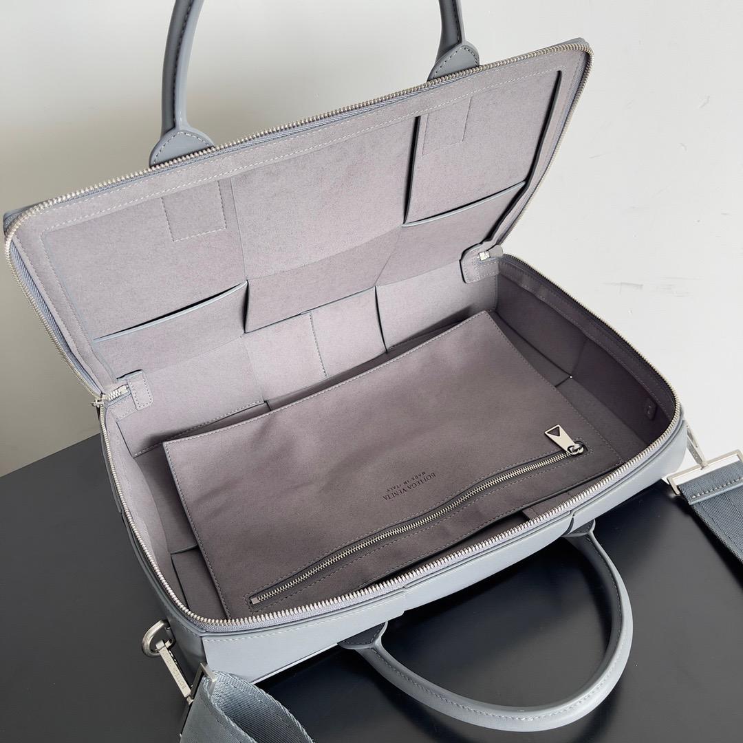 МУЖСКОЙ ПОРТФЕЛЬ BOTTEGA VENETA детальное фото