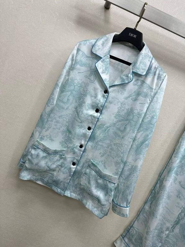 КОСТЮМ CHRISTIAN DIOR детальное фото