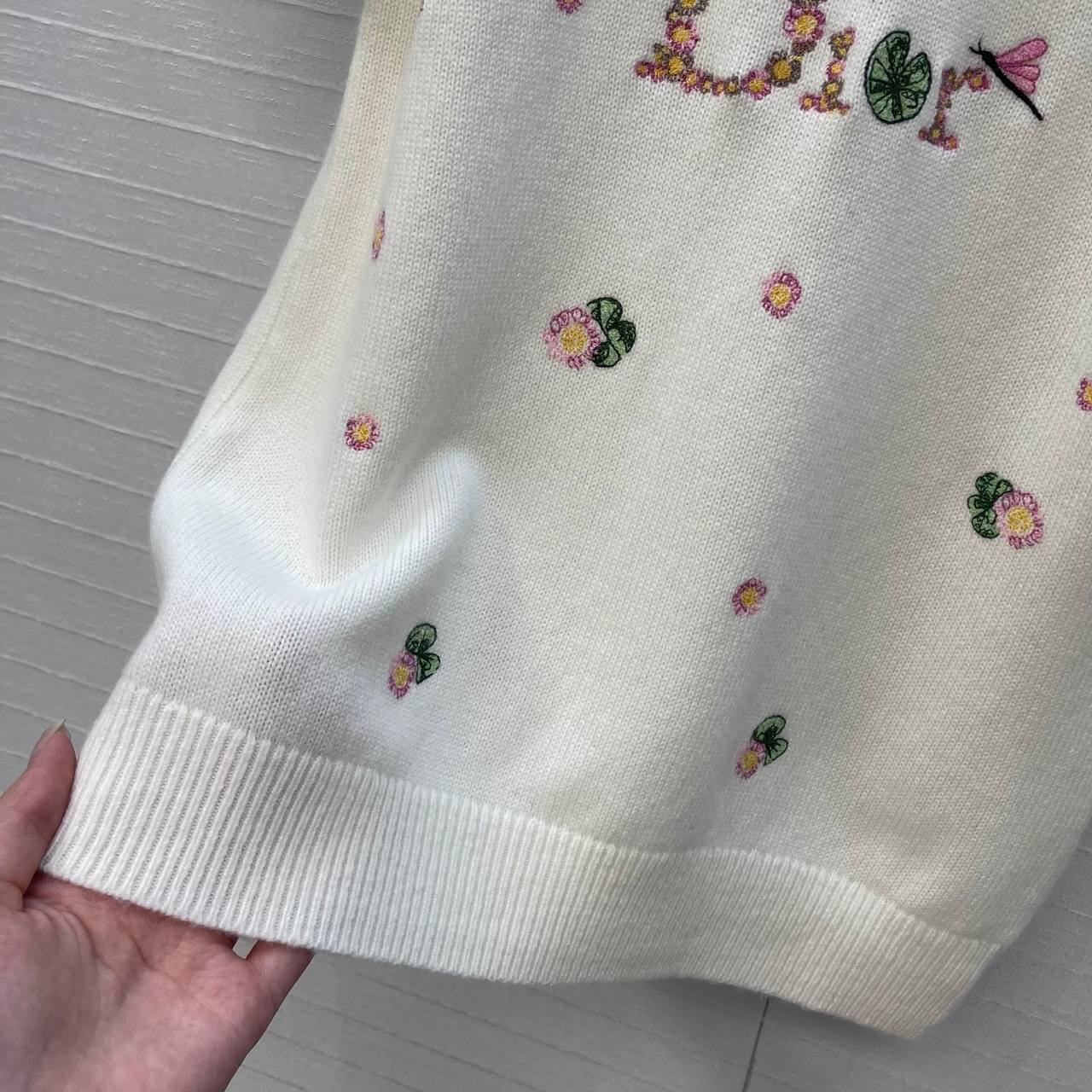 ФУТБОЛКА CHRISTIAN DIOR детальное фото