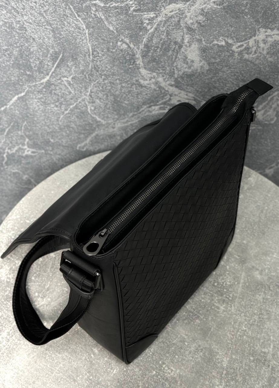 МУЖСКАЯ СУМКА МЕССЕНДЖЕР BOTTEGA VENETA детальное фото