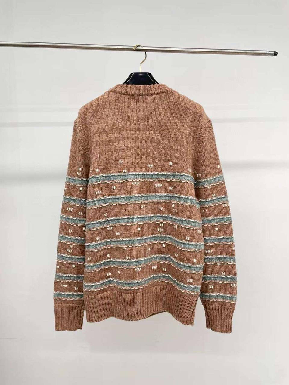 СВИТЕР CHANEL детальное фото