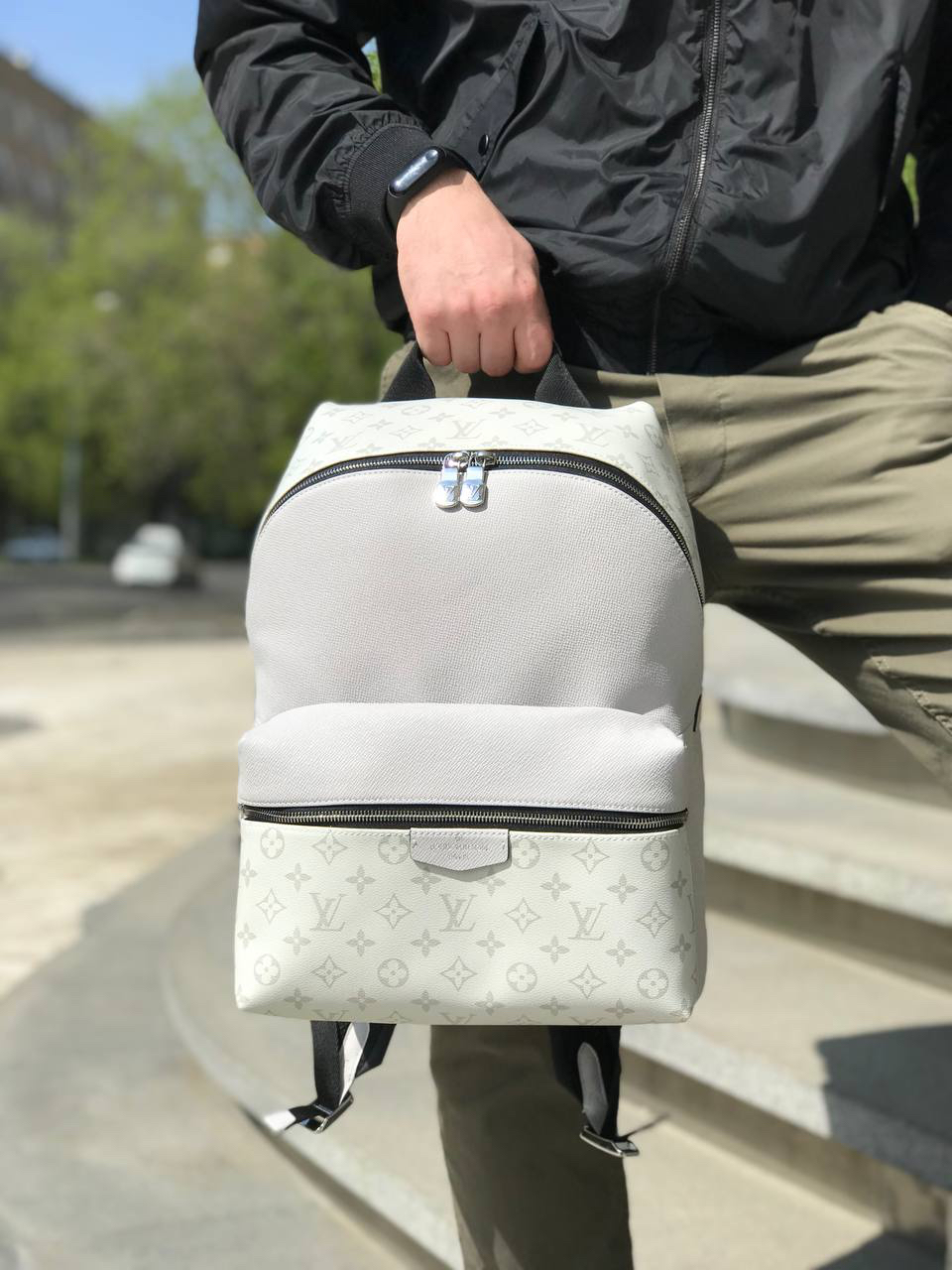 МУЖСКОЙ РЮКЗАК LOUIS VUITTON детальное фото