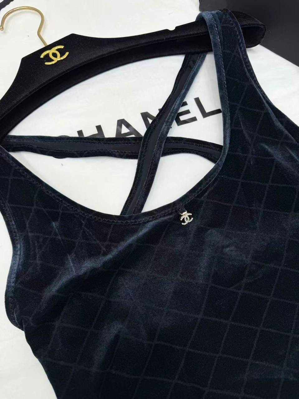 КУПАЛЬНИК CHANEL детальное фото