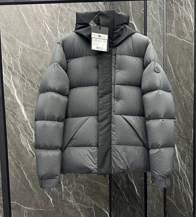 МУЖСКОЙ ПУХОВИК MONCLER фото