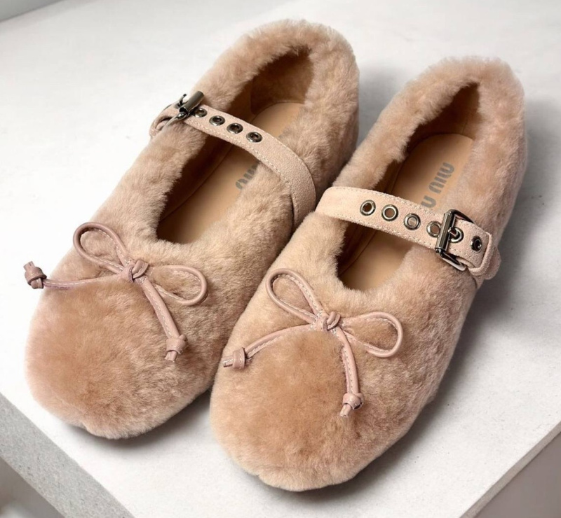 БАЛЕТКИ MIU MIU фото