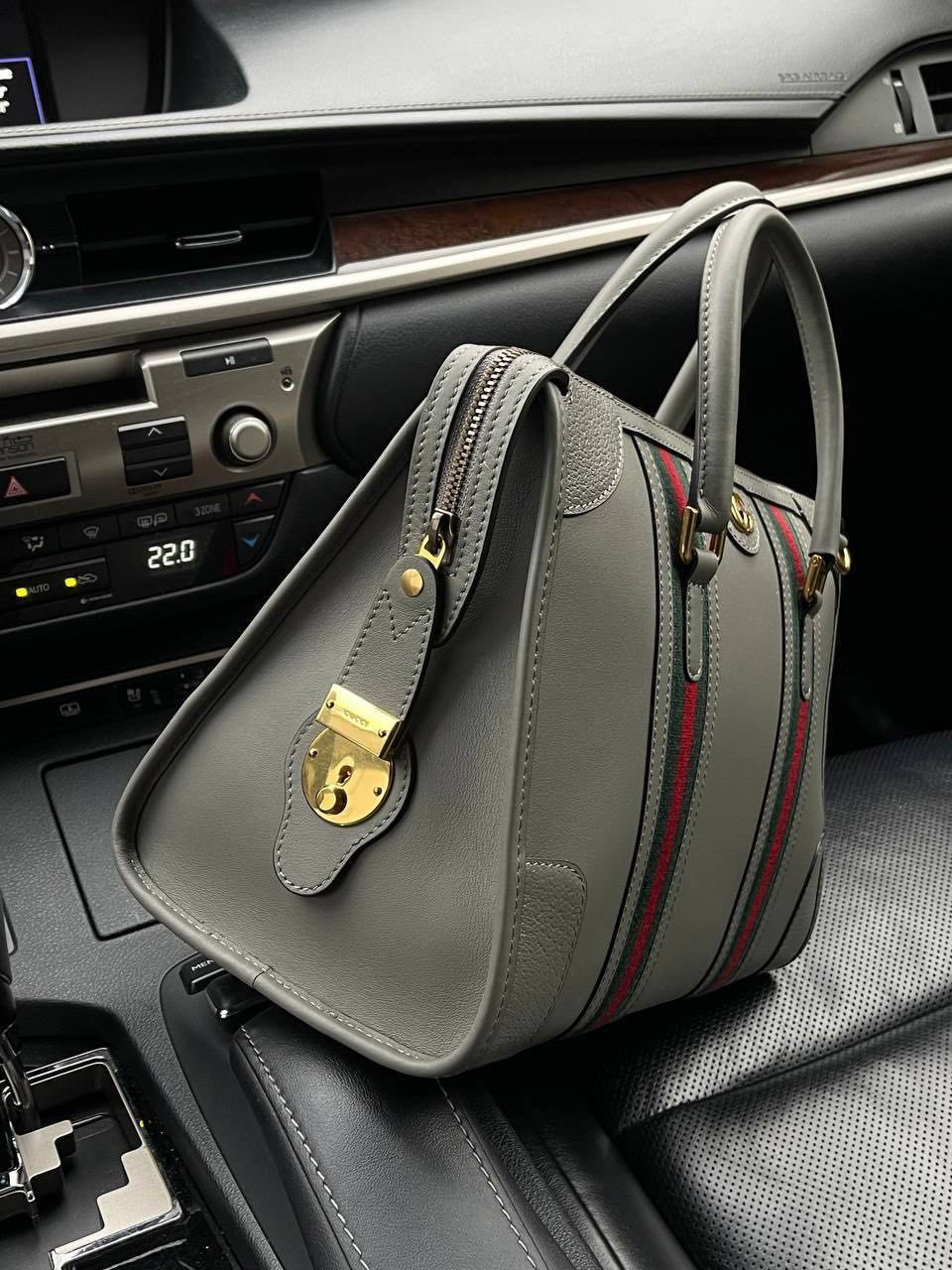 ДОРОЖНАЯ СУМКА GUCCI детальное фото