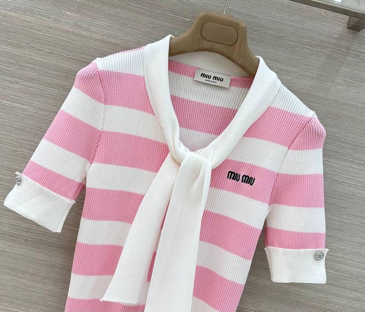 ФУТБОЛКА MIU MIU детальное фото