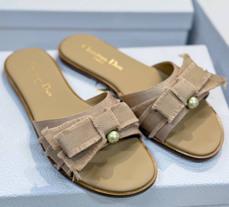 ШЛЕПКИ CHRISTIAN DIOR фото