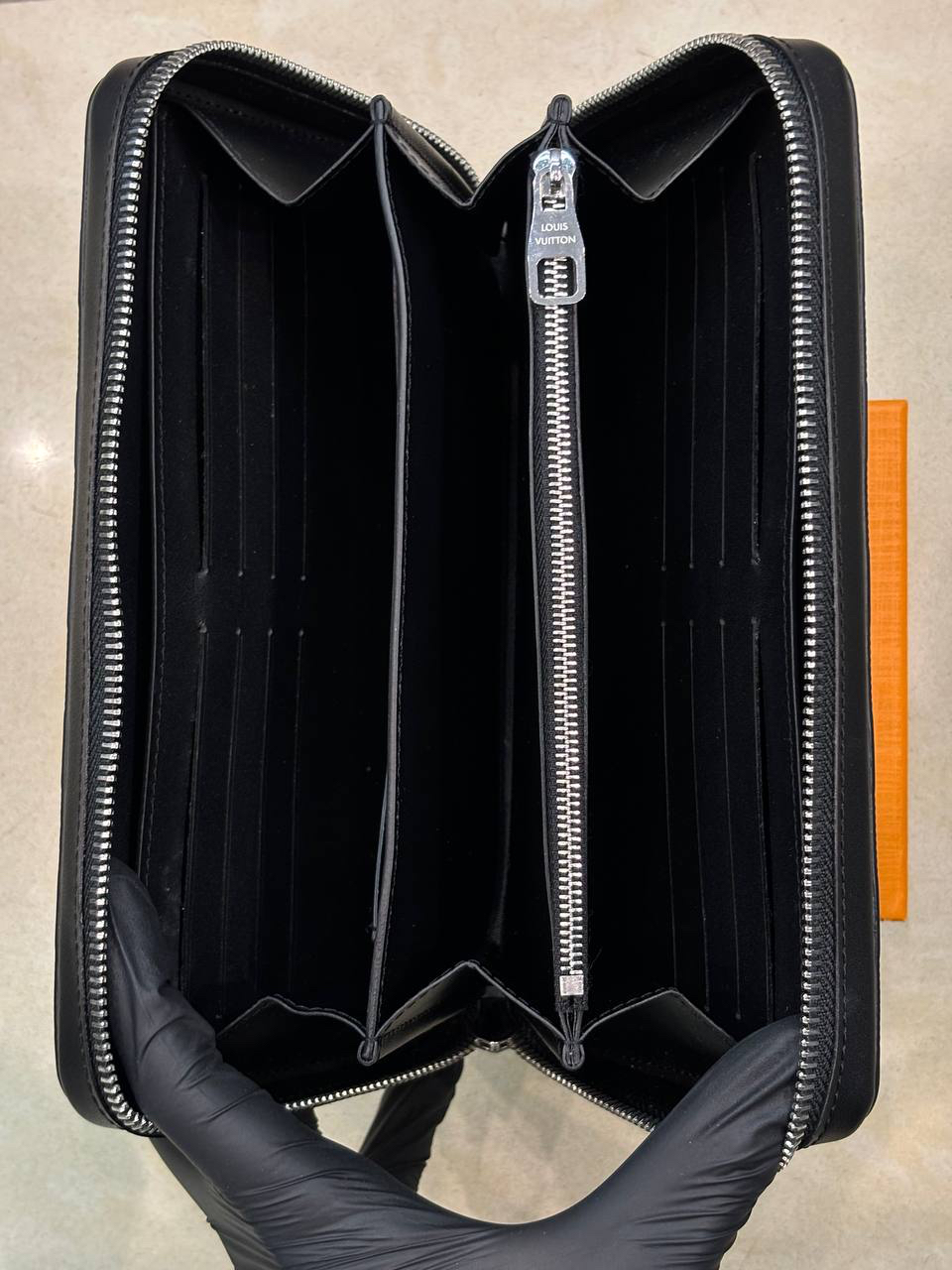 КОШЕЛЕК LOUIS VUITTON XL детальное фото