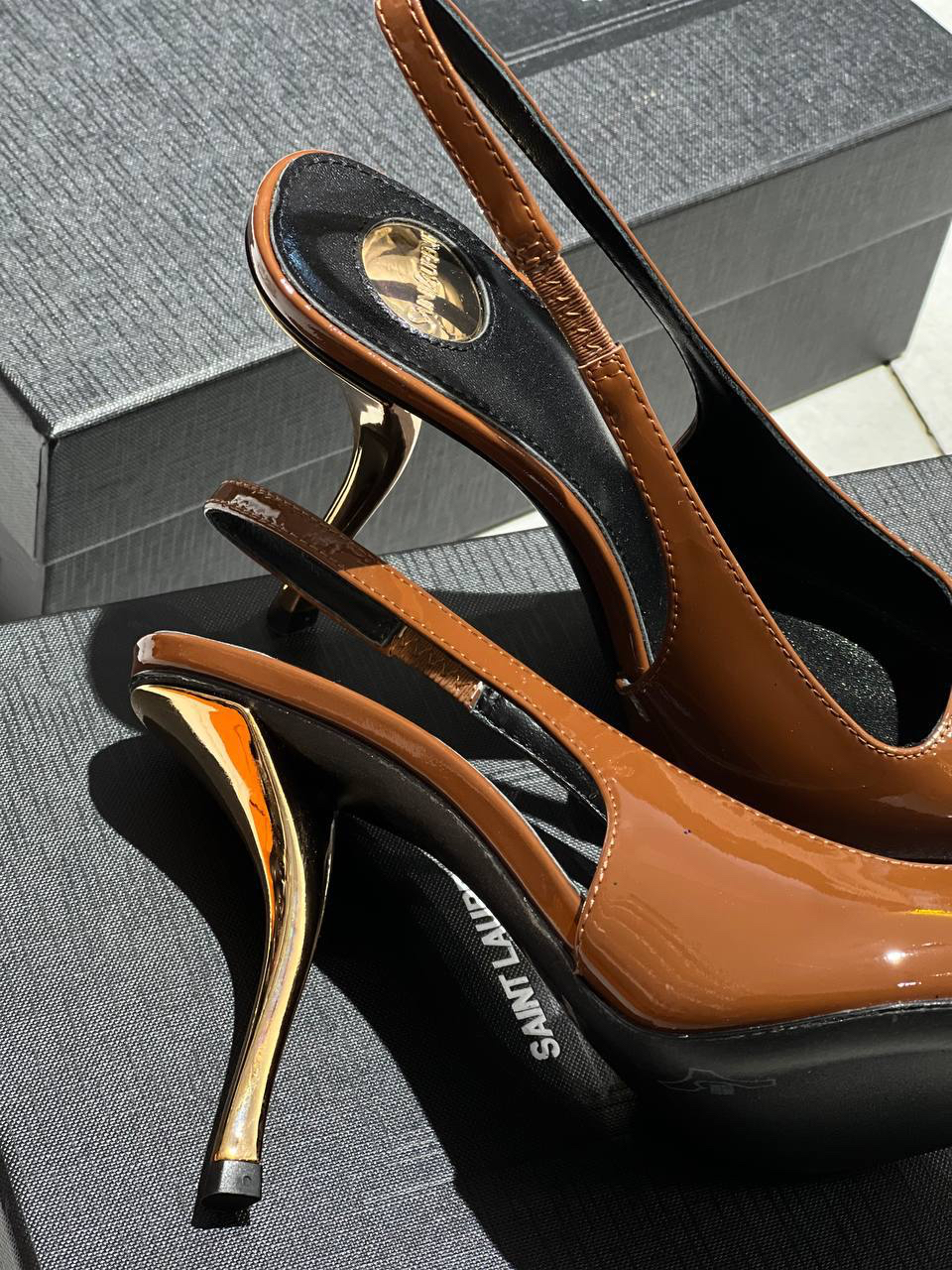 ТУФЛИ SAINT LAURENT детальное фото