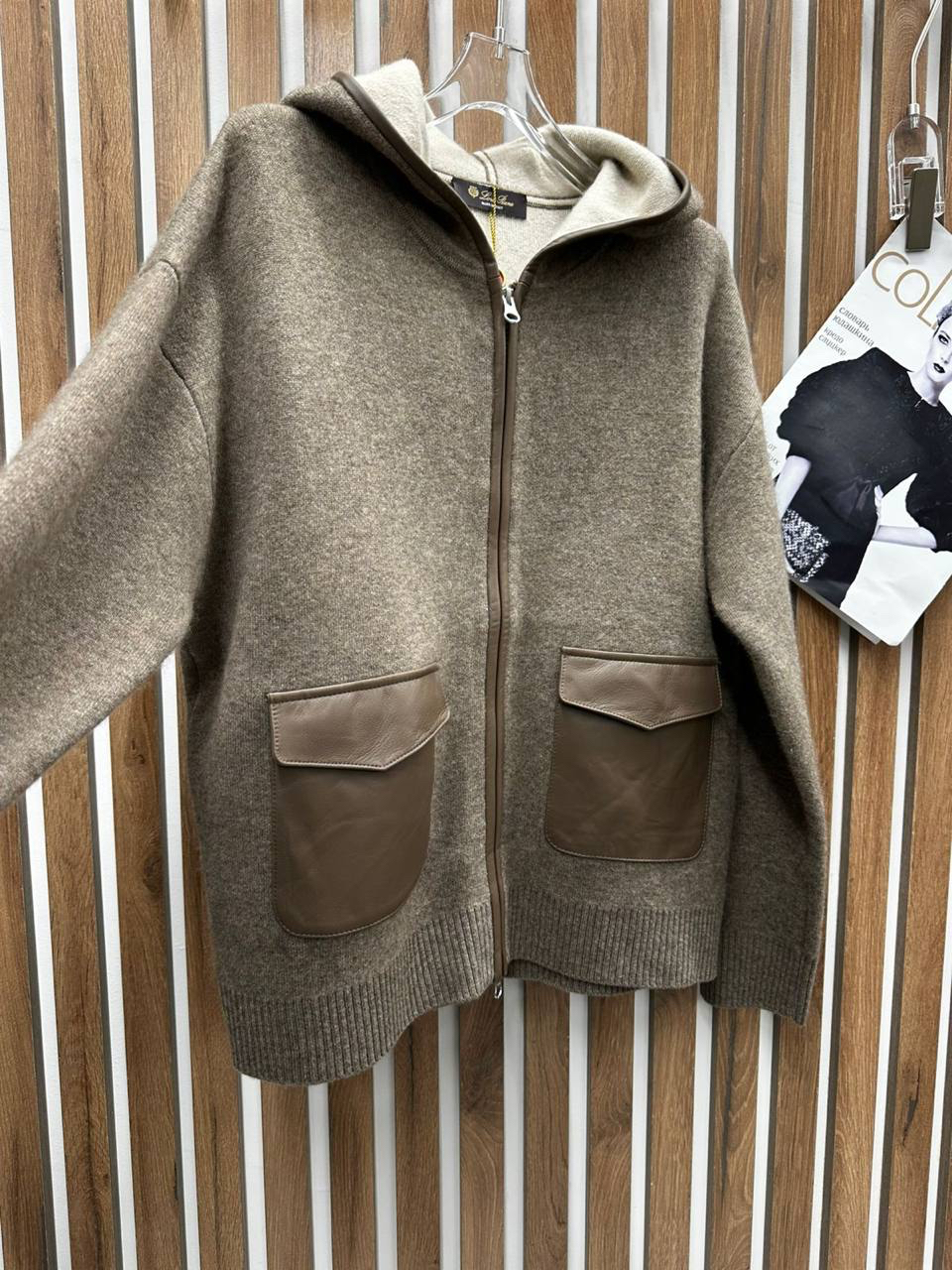 КОСТЮМ LORO PIANA детальное фото