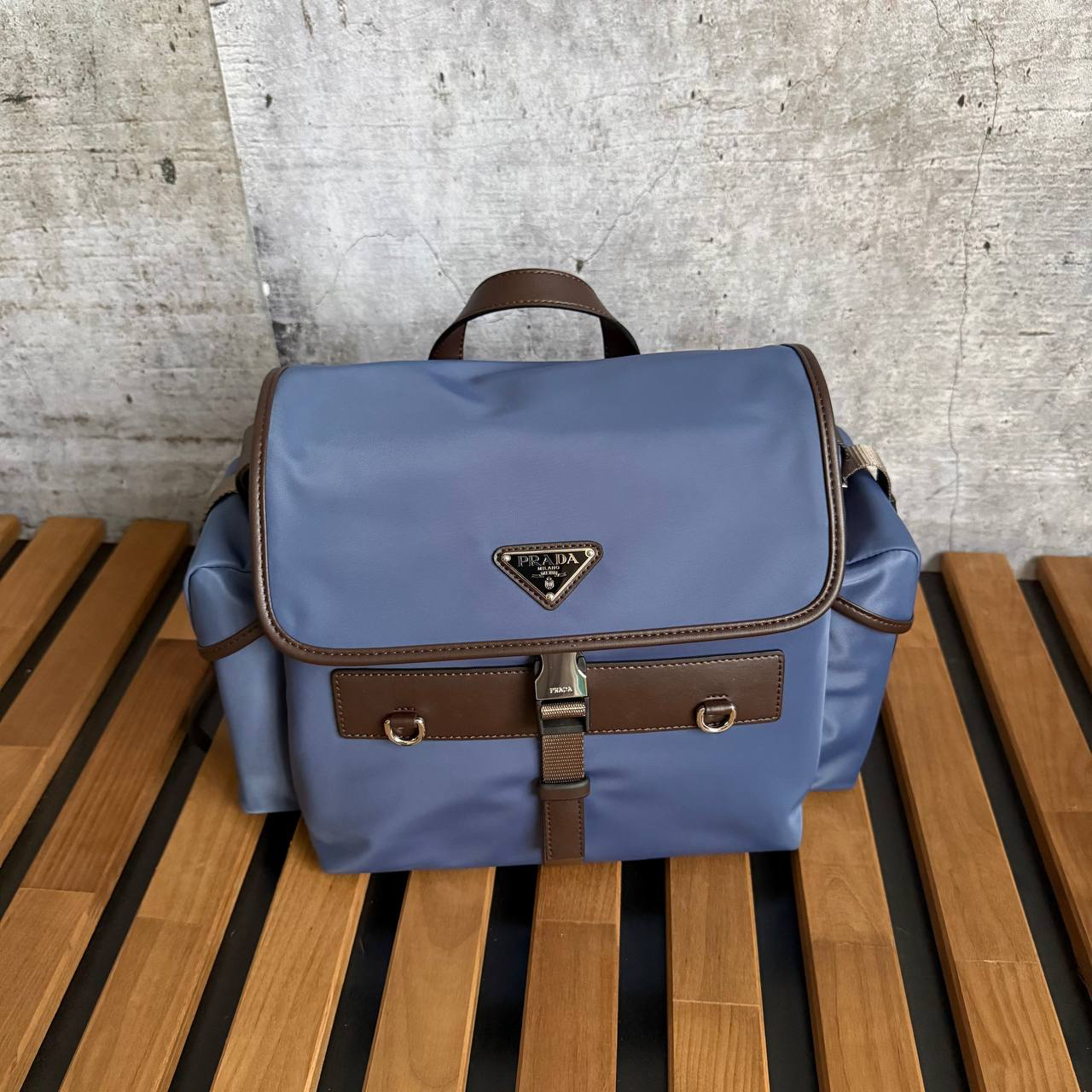 МУЖСКАЯ СУМКА МЕССЕНДЖЕР PRADA детальное фото