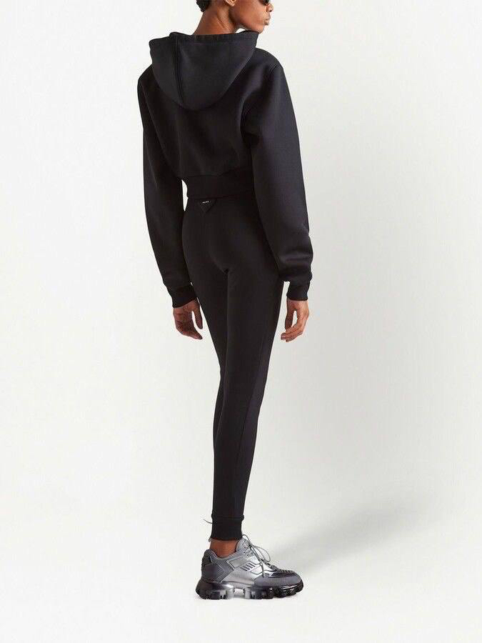 КОСТЮМ PRADA детальное фото