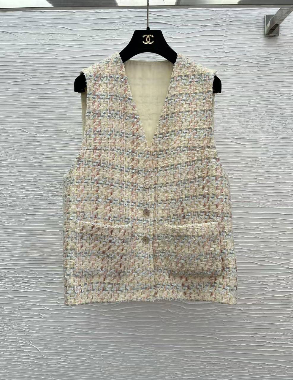ЖИЛЕТ CHANEL детальное фото