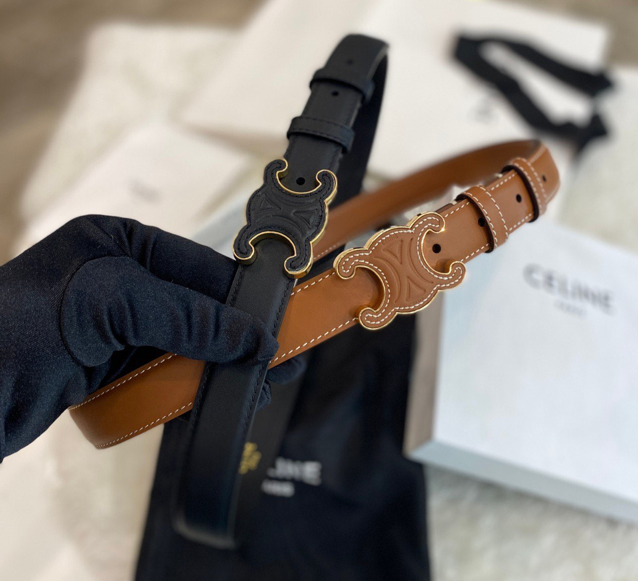 ЖЕНСКИЙ РЕМЕНЬ CELINE детальное фото