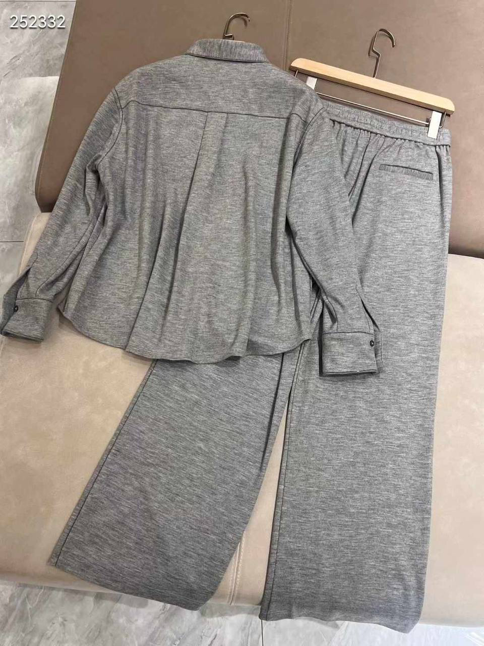 КОСТЮМ BRUNELLO CUCINELLI детальное фото