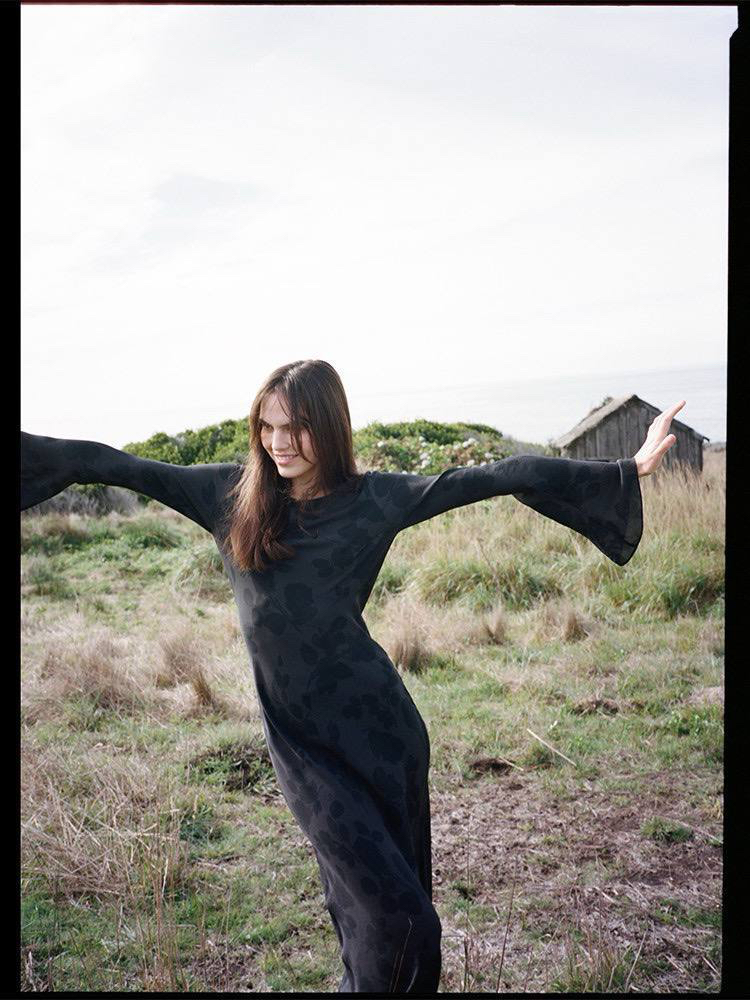 ПЛАТЬЕ REALISATION детальное фото