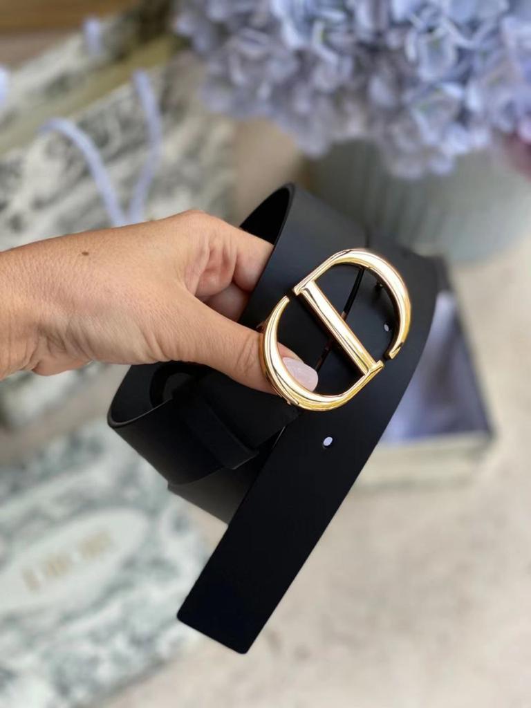 ЖЕНСКИЙ РЕМЕНЬ DIOR детальное фото