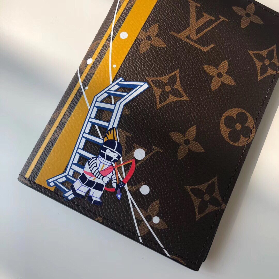 ОБЛОЖКА НА ПАСПОРТ LOUIS VUITTON детальное фото