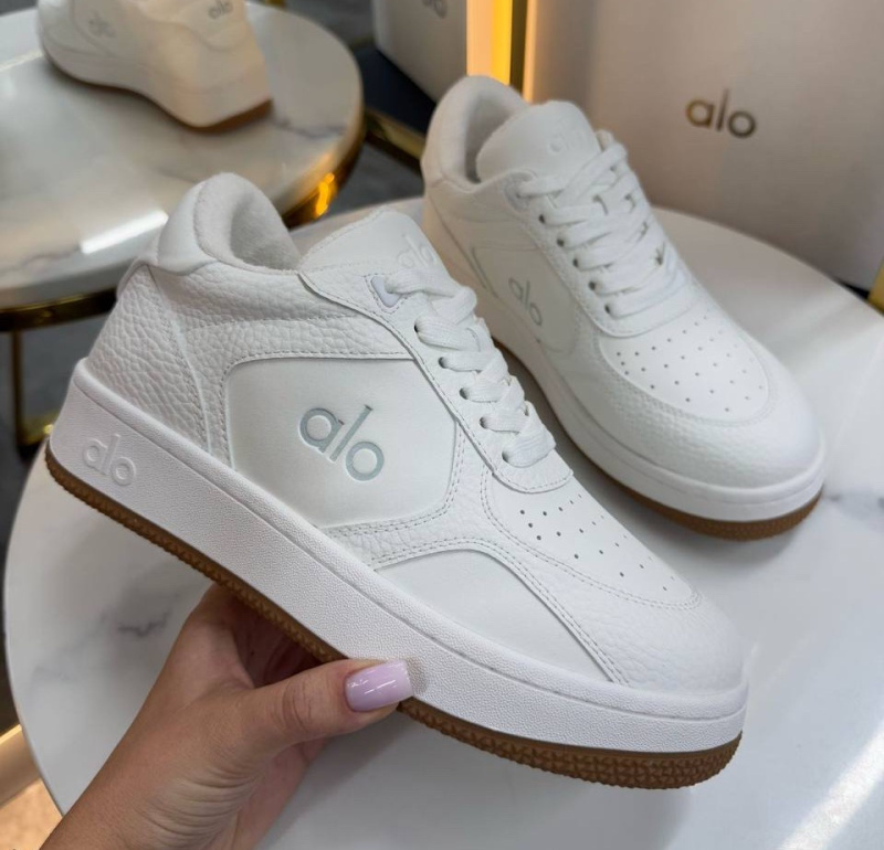 КРОССОВКИ OLO фото