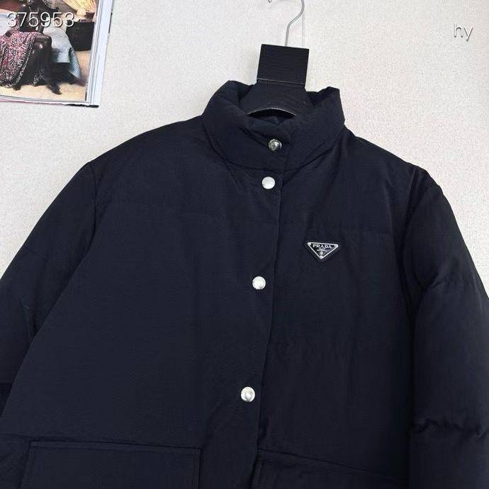 ПУХОВИК PRADA детальное фото