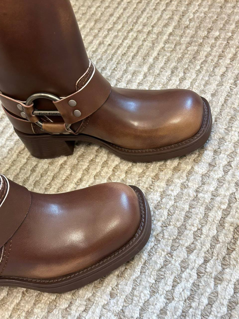 САПОГИ MIU MIU детальное фото