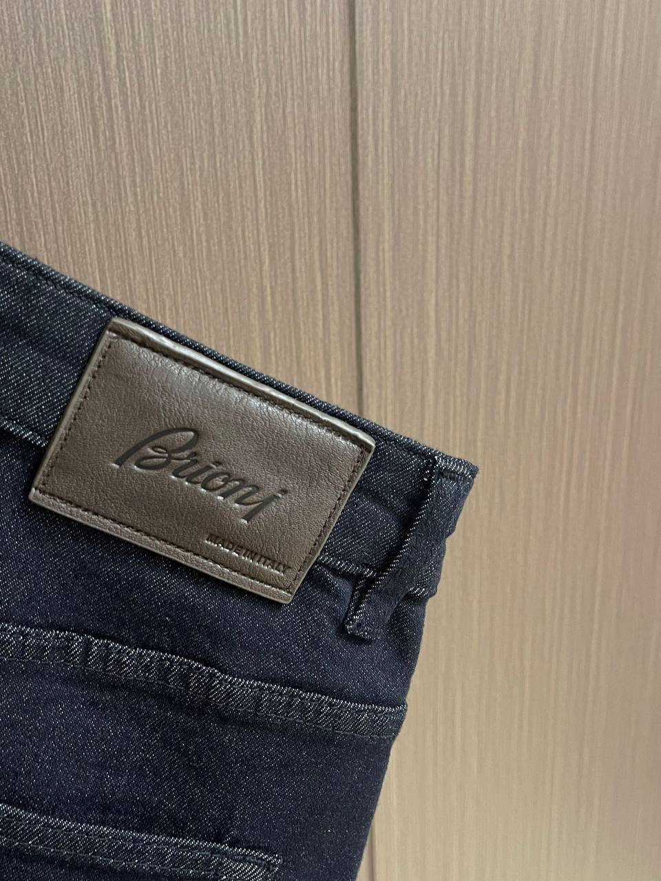 МУЖСКИЕ ДЖИНСЫ BRIONI детальное фото