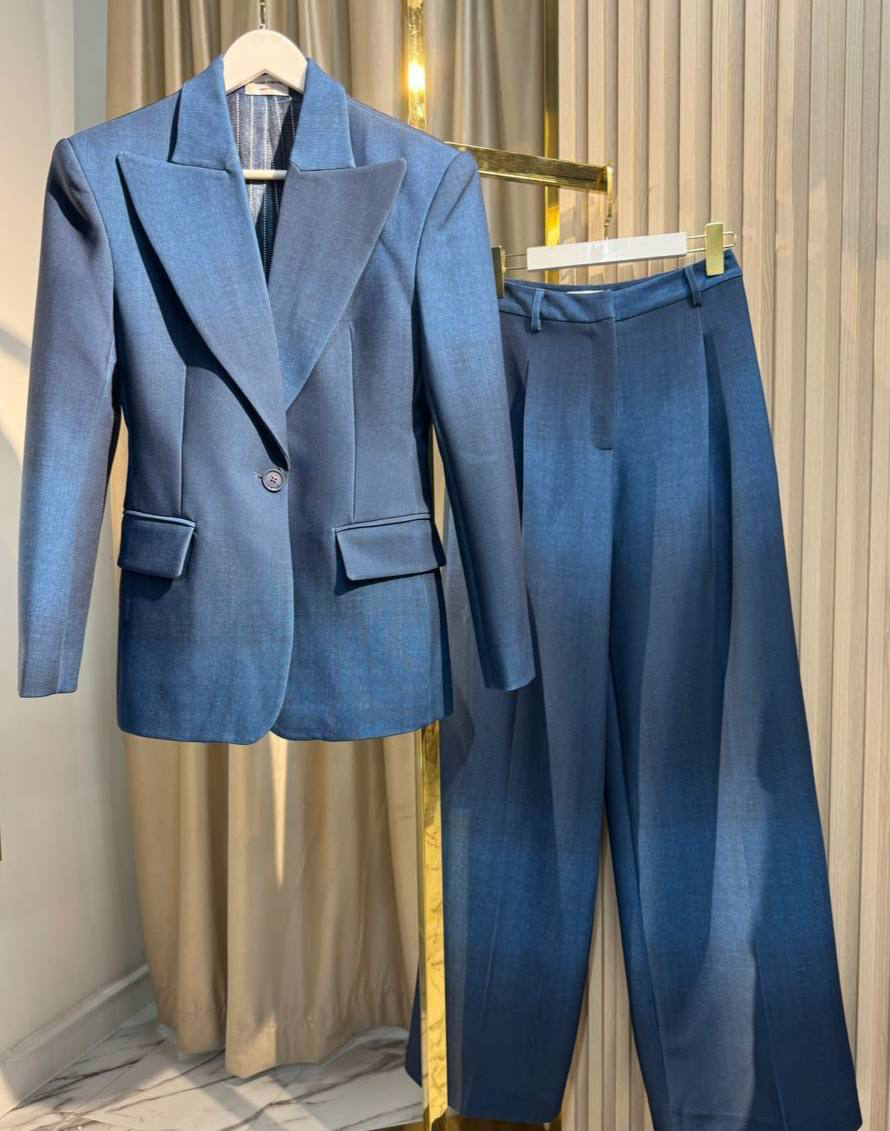 КОСТЮМ ERMANNO SCERVINO детальное фото