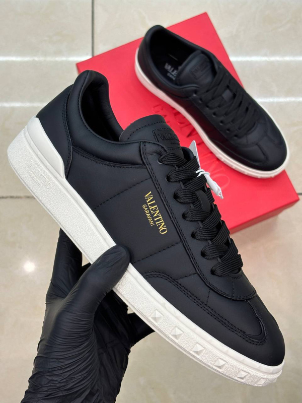 МУЖСКИЕ КЕДЫ VALENTINO фото