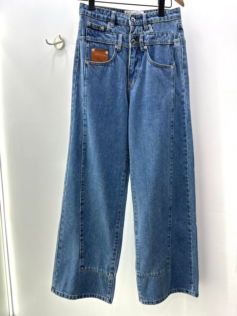 ДЖИНСЫ LOEWE детальное фото