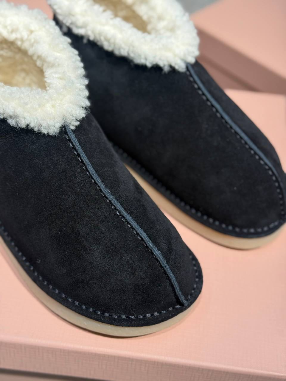 УГГИ MIU MIU детальное фото