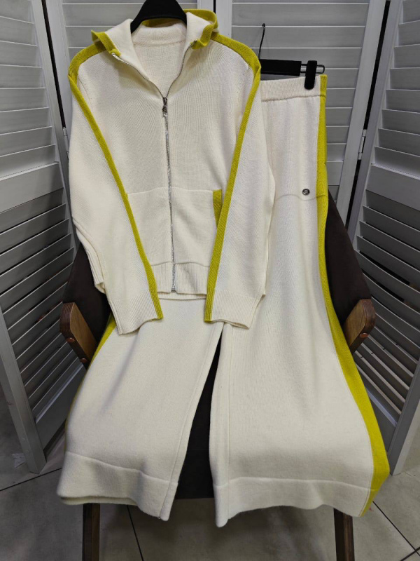 КОСТЮМ CHANEL фото