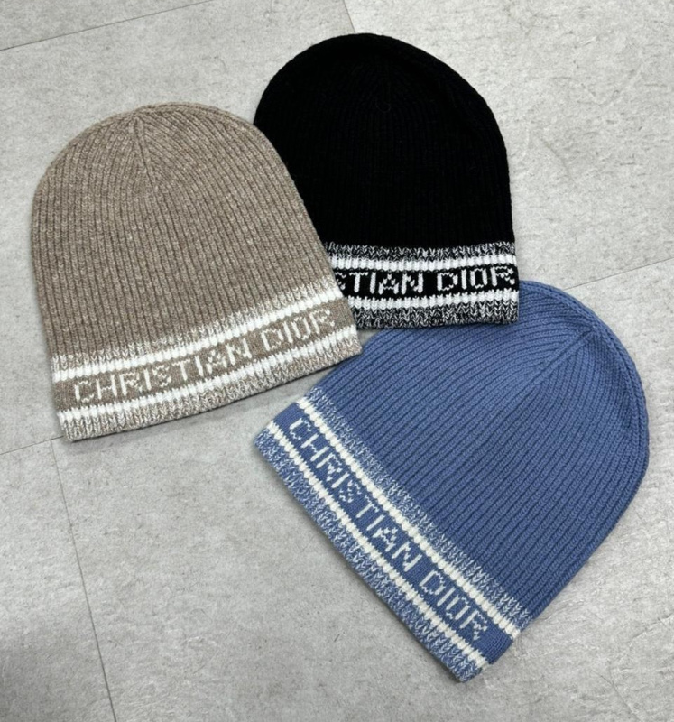 ШАПКА CHRISTIAN DIOR фото